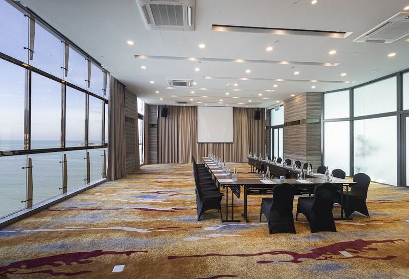 ホテル Hompton By The Beach Penang