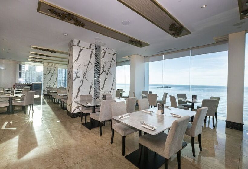 ホテル Hompton By The Beach Penang