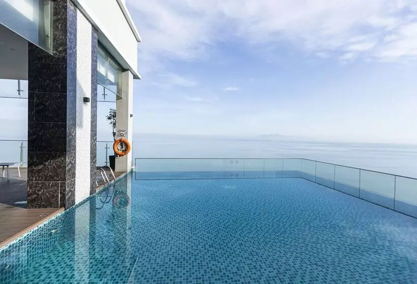 ホテル Hompton By The Beach Penang