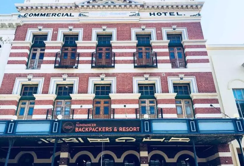 בית מלון כפרי Sundancer Backpackers Hostel