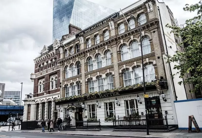 ホテル The Mad Hatter