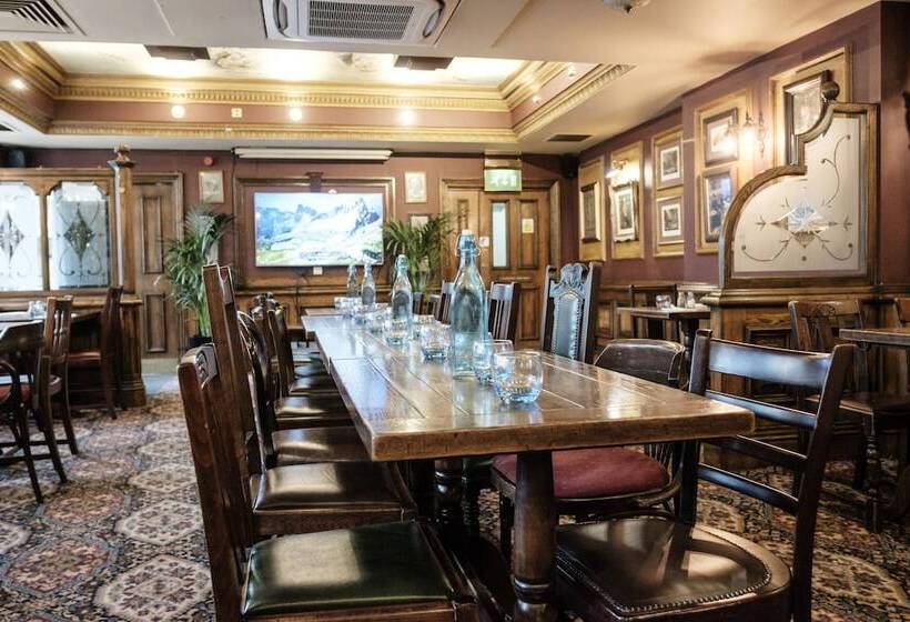 호텔 The Mad Hatter