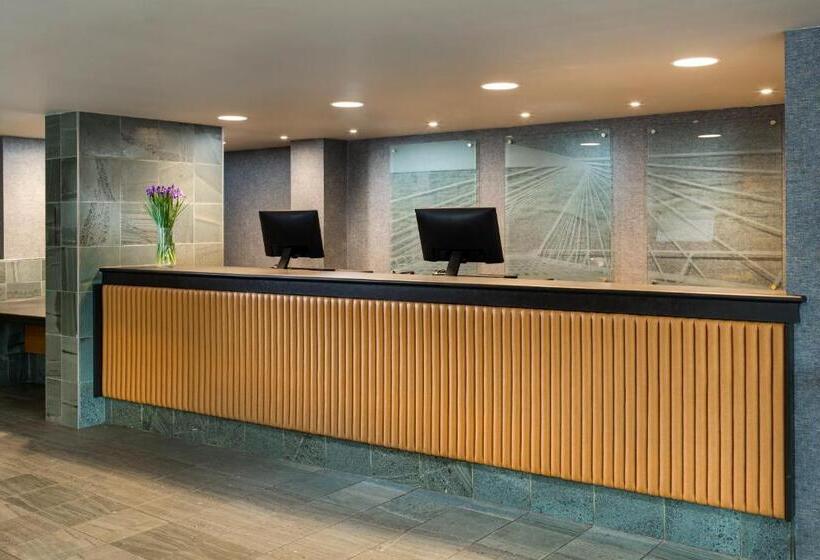 The Park Royal Hotel & Spa