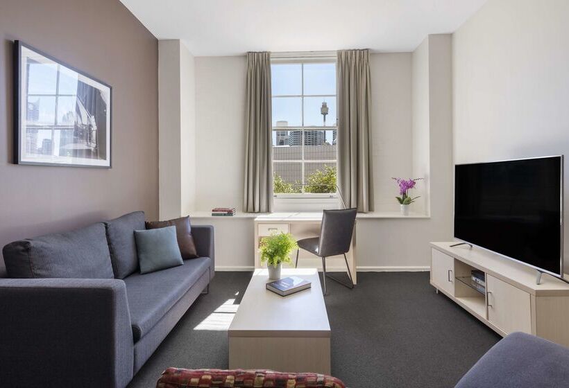 Oaks Sydney Goldsbrough Suites