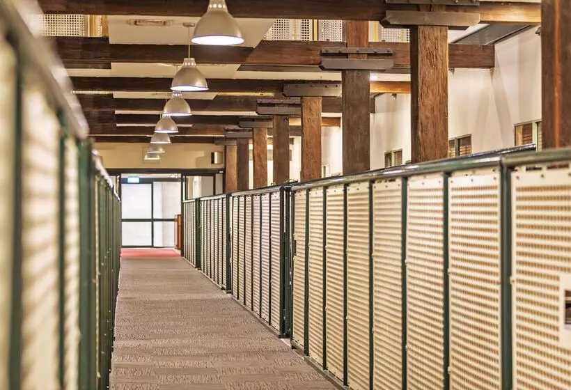 Oaks Sydney Goldsbrough Suites