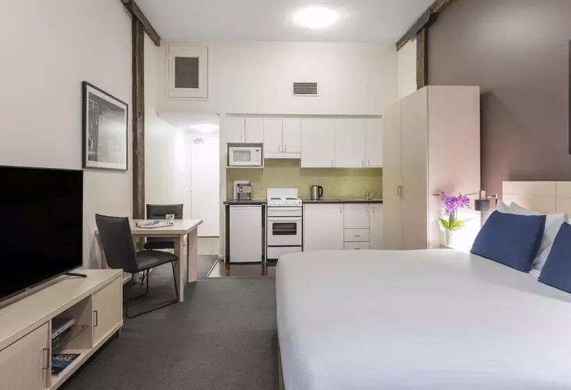 Oaks Sydney Goldsbrough Suites