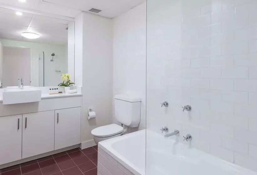Oaks Sydney Goldsbrough Suites