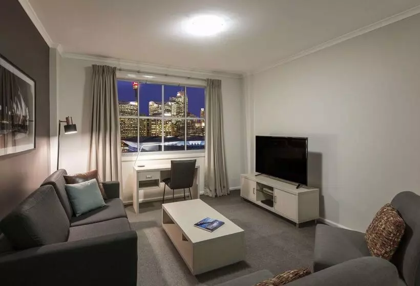 Oaks Sydney Goldsbrough Suites