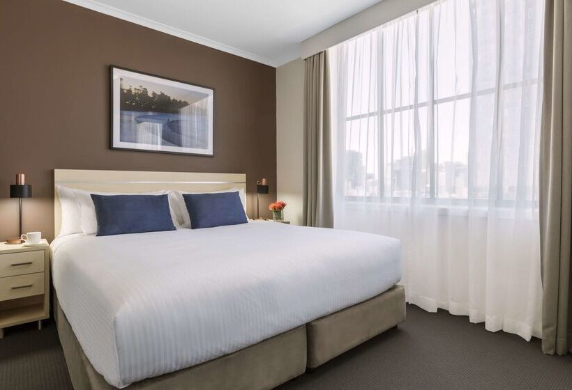 Oaks Sydney Goldsbrough Suites