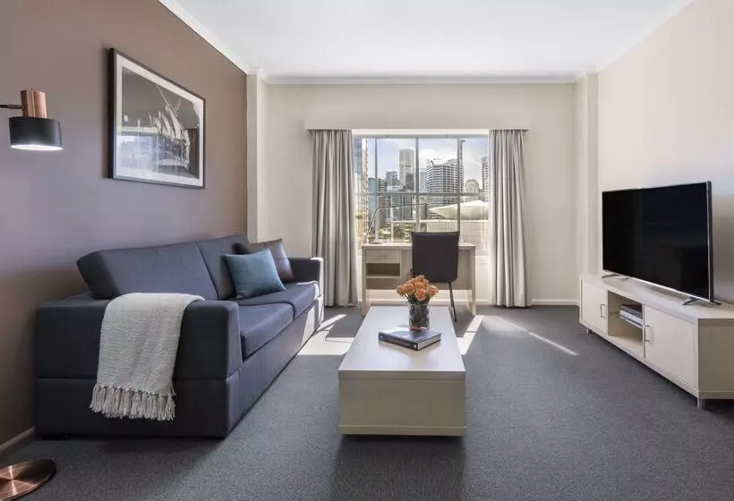 Oaks Sydney Goldsbrough Suites