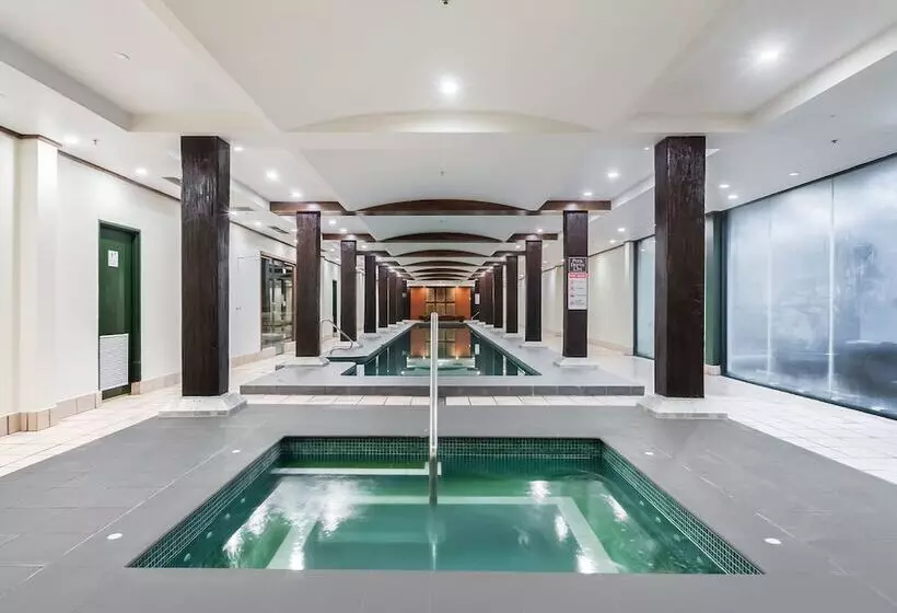 Oaks Sydney Goldsbrough Suites