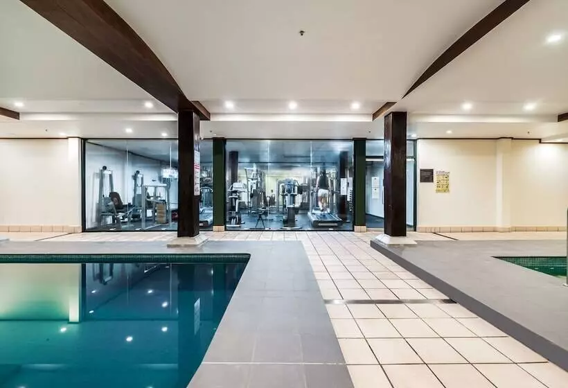 Oaks Sydney Goldsbrough Suites