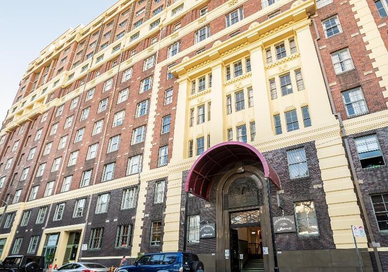 Oaks Sydney Goldsbrough Suites