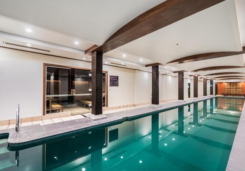 Oaks Sydney Goldsbrough Suites