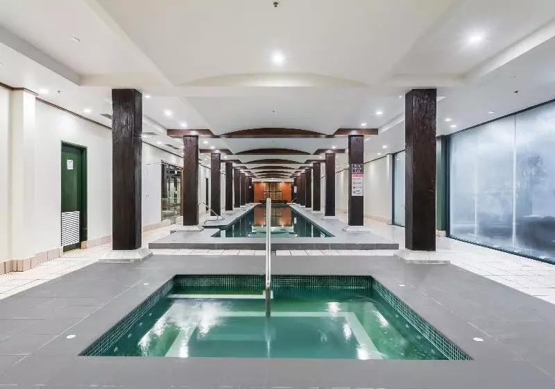 Oaks Sydney Goldsbrough Suites