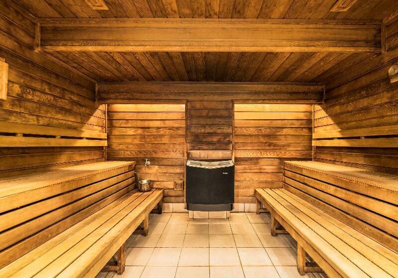 Oaks Sydney Goldsbrough Suites