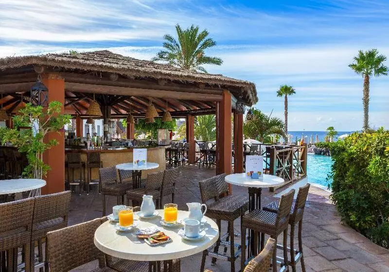 استراحتگاه Gran Castillo Tagoro Family & Fun Playa Blanca