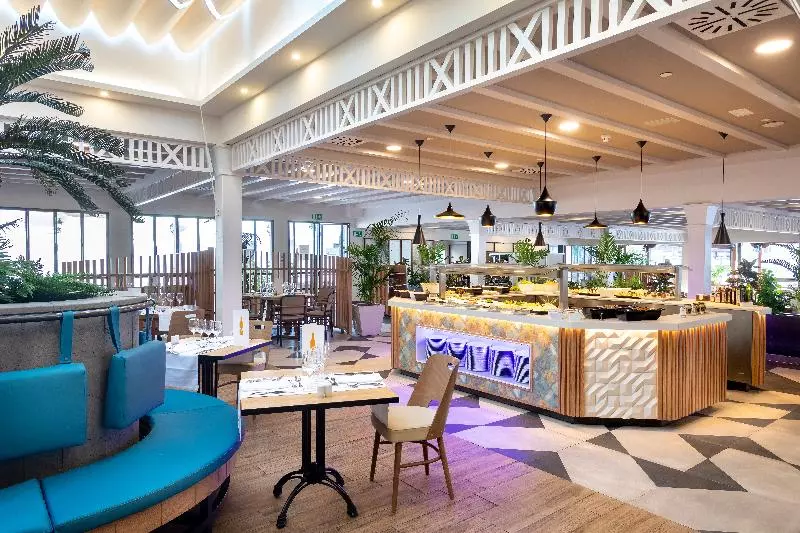 استراحتگاه Gran Castillo Tagoro Family & Fun Playa Blanca