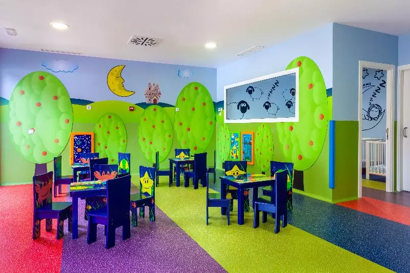 استراحتگاه Gran Castillo Tagoro Family & Fun Playa Blanca