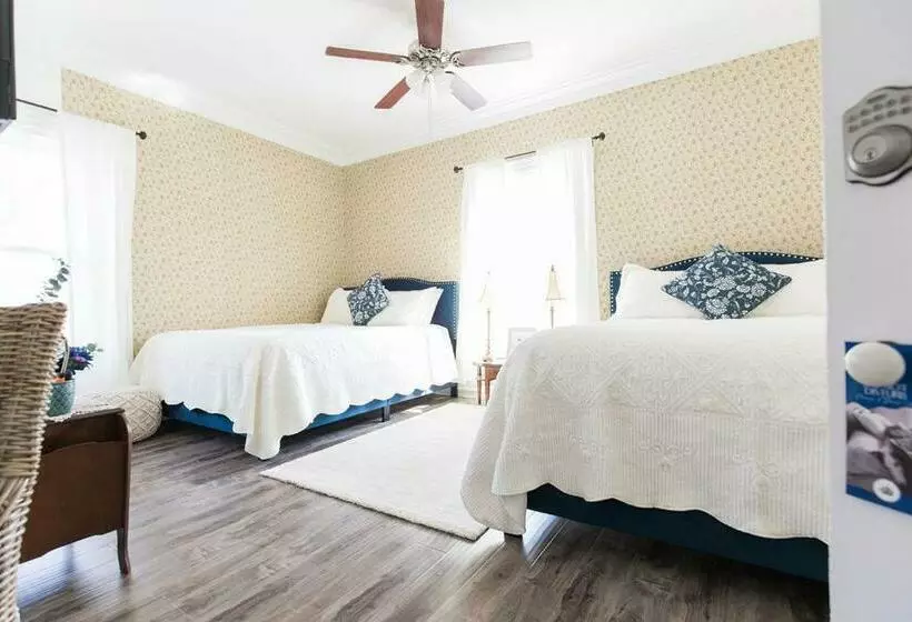 Heritage Quay Bed & Breakfast