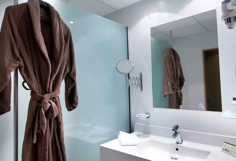 فندق Ibis Styles Charleroi Airport Aero 44