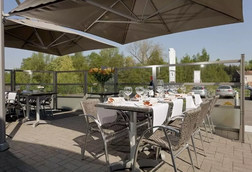 فندق Ibis Styles Charleroi Airport Aero 44