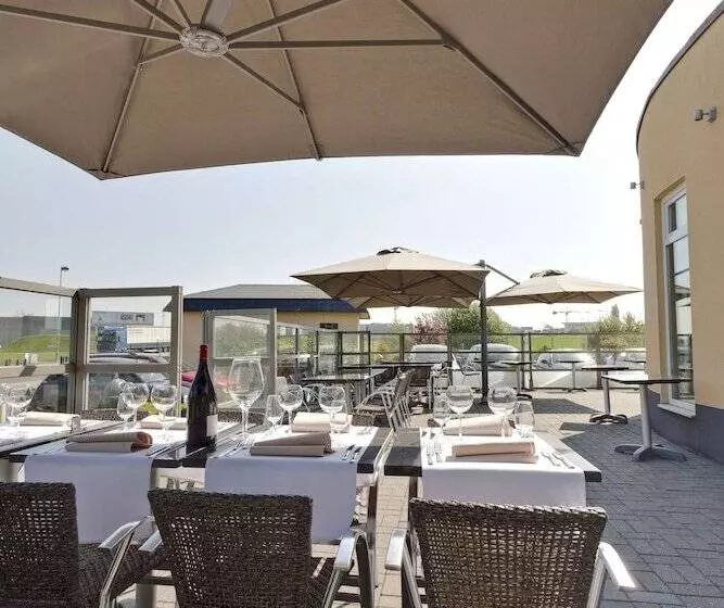 فندق Ibis Styles Charleroi Airport Aero 44