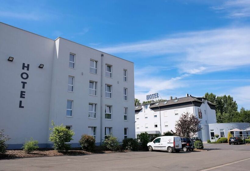 בית מלון כפרי Ibis Styles Charleroi Airport Aero 44