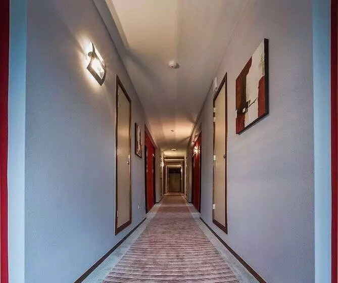 فندق Ibis Styles Charleroi Airport Aero 44