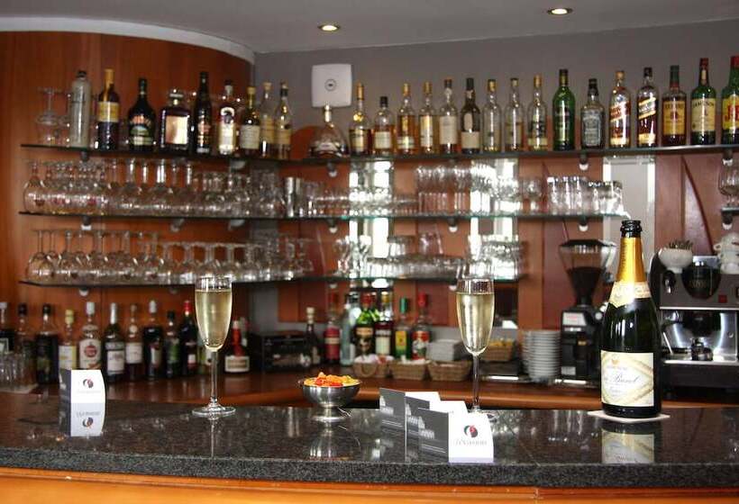 בית מלון כפרי Ibis Styles Charleroi Airport Aero 44