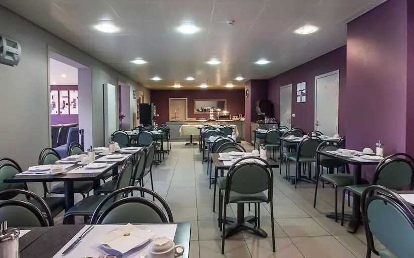 فندق Ibis Styles Charleroi Airport Aero 44