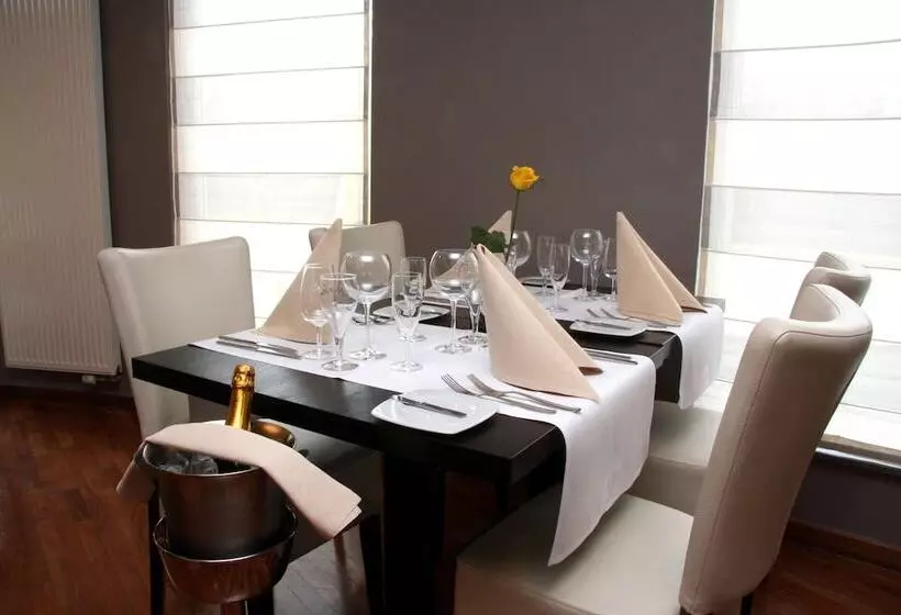 فندق Ibis Styles Charleroi Airport Aero 44