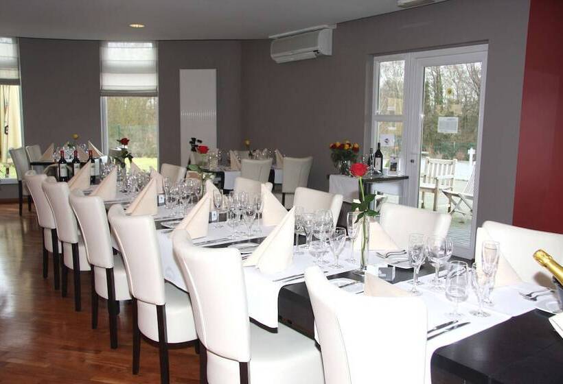 בית מלון כפרי Ibis Styles Charleroi Airport Aero 44