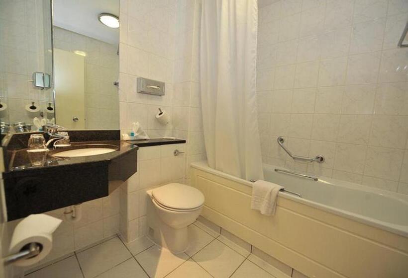 בית מלון כפרי Airport Inn & Spa Manchester