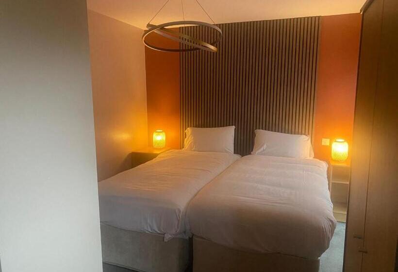 בית מלון כפרי Airport Inn & Spa Manchester