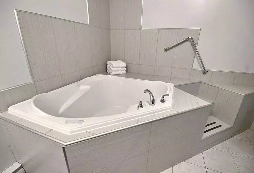 בית מלון כפרי Albert Par G5