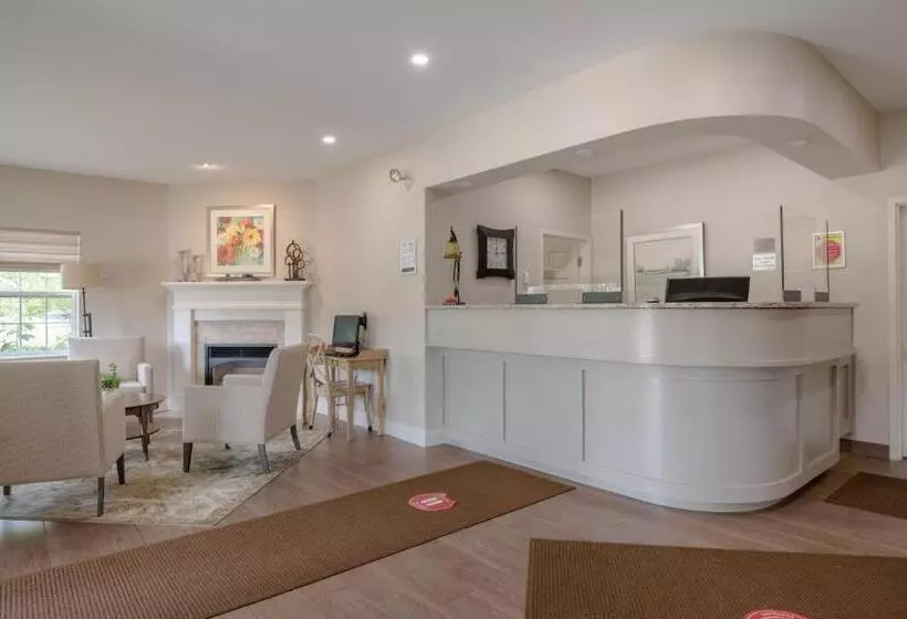 호텔 Amsterdam Inn & Suites Sussex