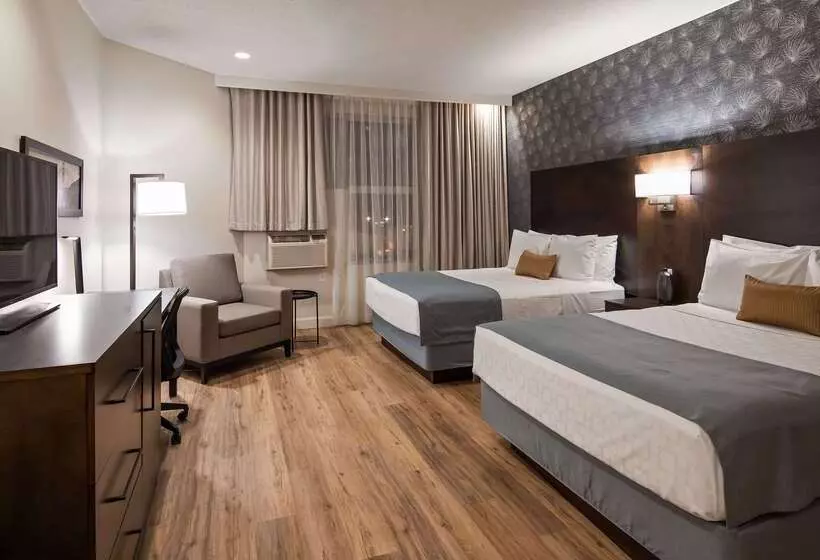 Отель Best Western Plus Montreal East