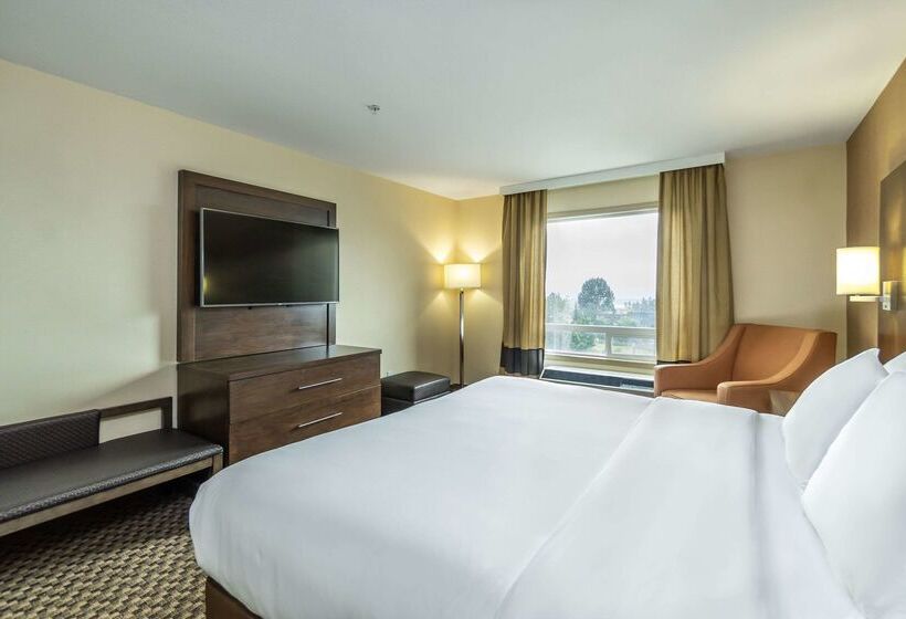 ホテル Comfort Inn & Suites