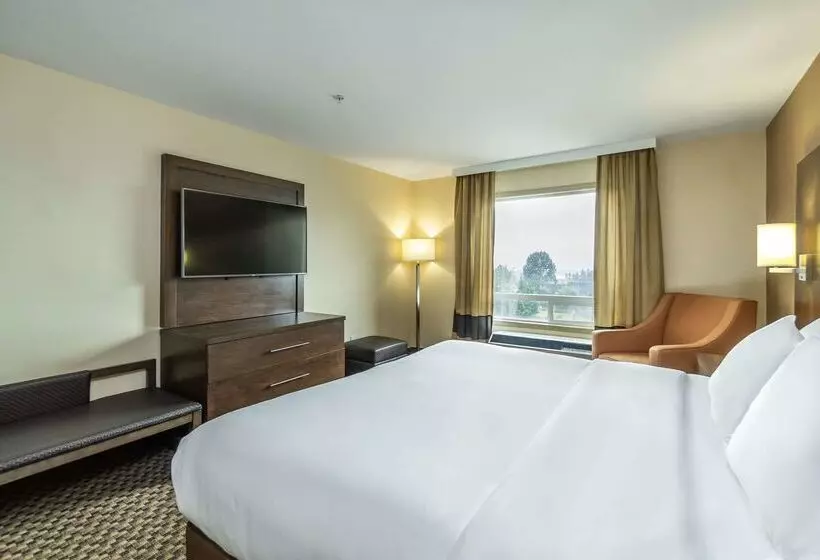 호텔 Comfort Inn & Suites