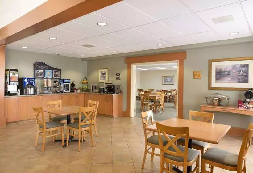 酒店 Days Inn By Wyndham Orillia