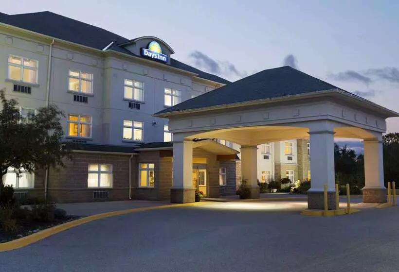酒店 Days Inn By Wyndham Orillia