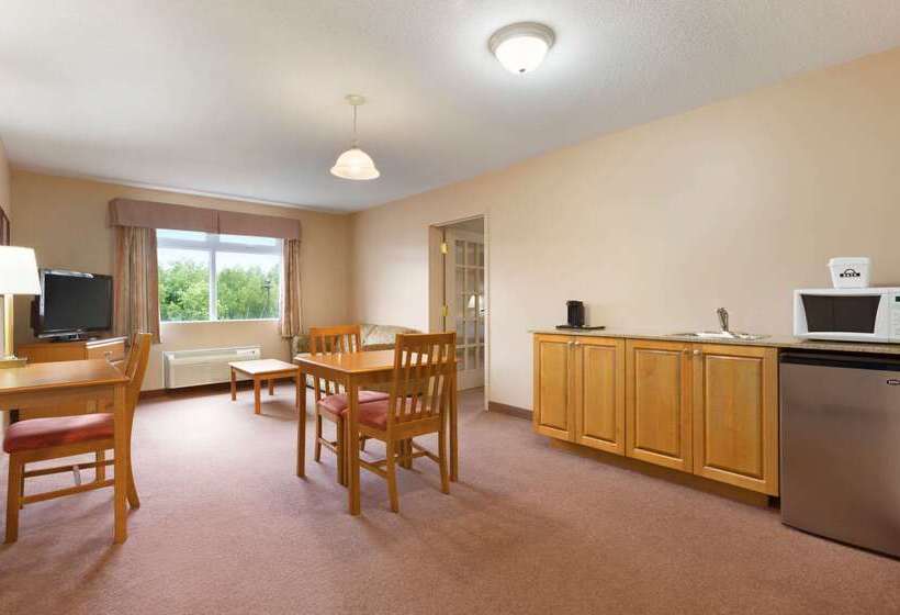 Hotelli Days Inn By Wyndham Oromocto Conference Centre