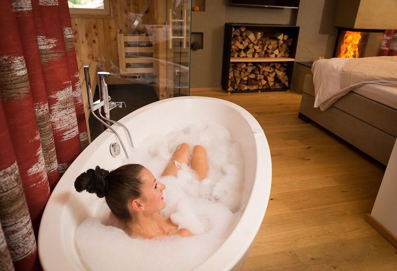 هتل Der Löwe Lebe Frei