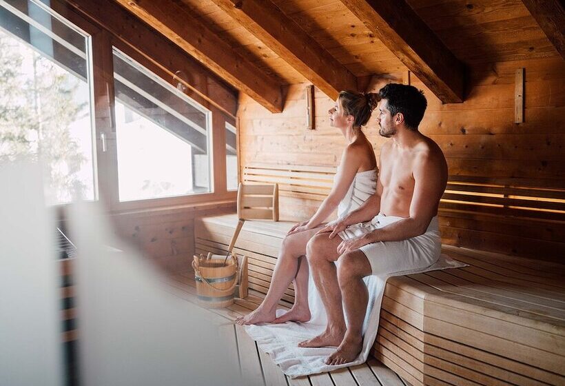 هتل Der Löwe Lebe Frei