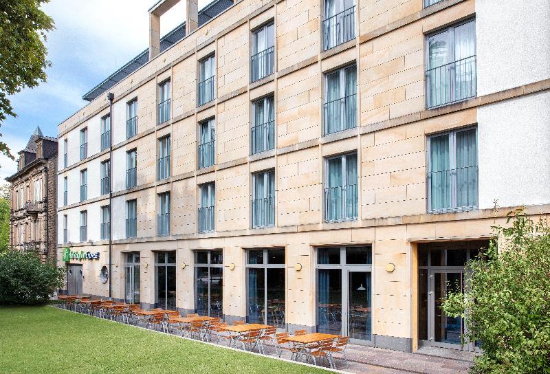 هتل Holiday Inn Express Baden Baden, An Ihg