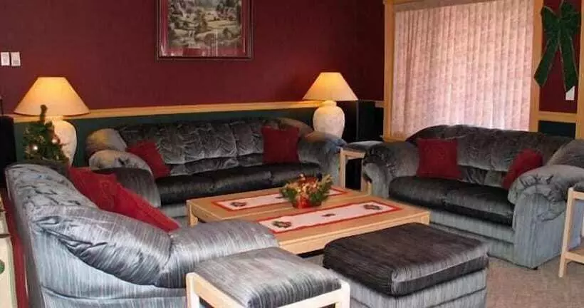 ホテル Travelodge By Wyndham Merritt