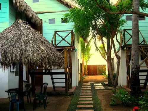 هتل Los Cobanos Village Lodge