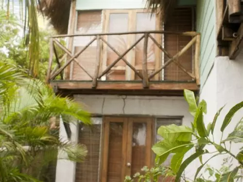 هتل Los Cobanos Village Lodge