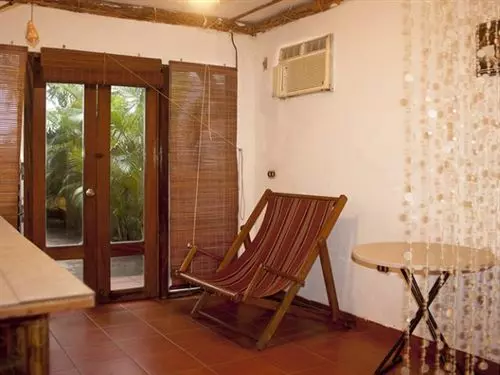 هتل Los Cobanos Village Lodge